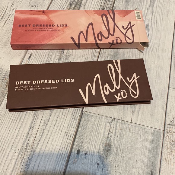 Mally Beauty Best dressed kids eyeshadow palette - Picture 3 of 4